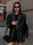 Chic jacka i leather look