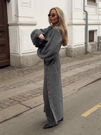 Lång stickad damtröja