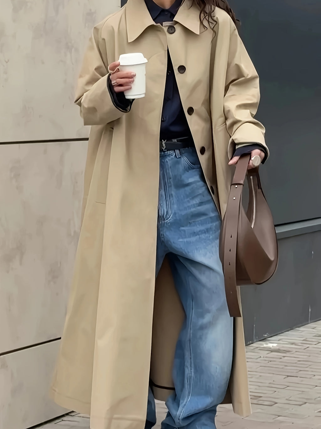 Elegant Beige Trenchcoat
